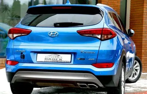 HYUNDAI Tucson 