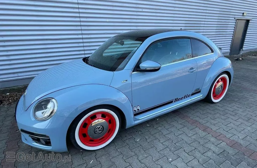 VOLKSWAGEN New Beetle 