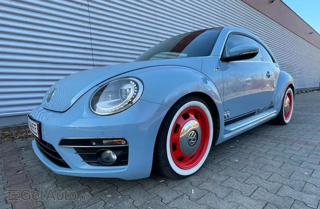 VOLKSWAGEN New Beetle 