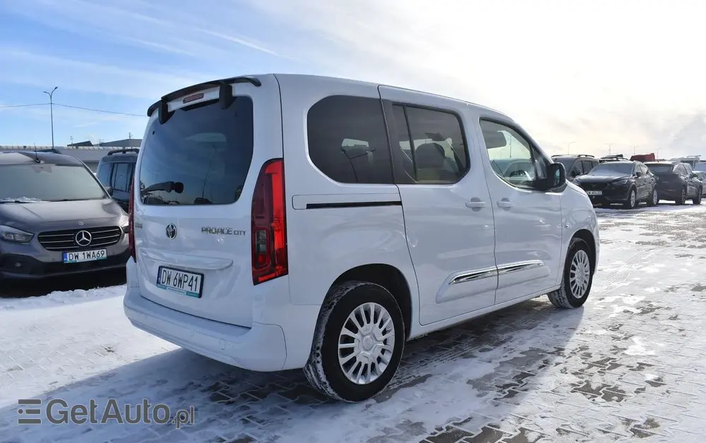 TOYOTA Proace City Verso Long 1.5 D-4D Business