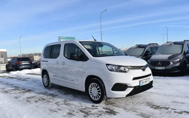 TOYOTA Proace City Verso Long 1.5 D-4D Business