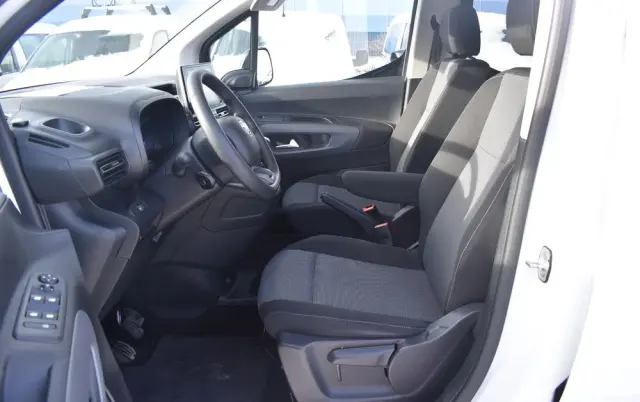 TOYOTA Proace City Verso Long 1.5 D-4D Business