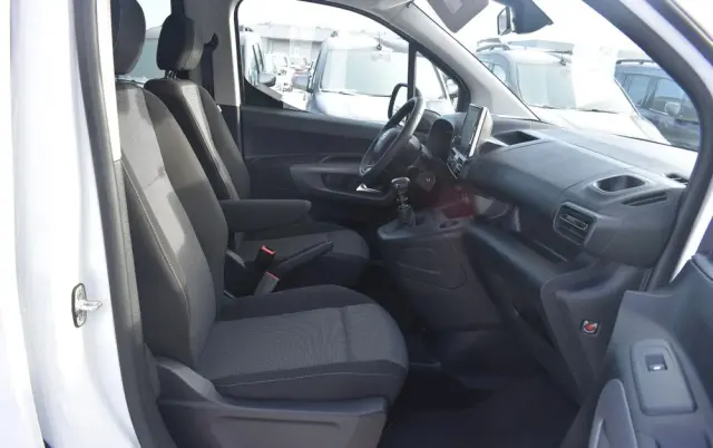 TOYOTA Proace City Verso Long 1.5 D-4D Business