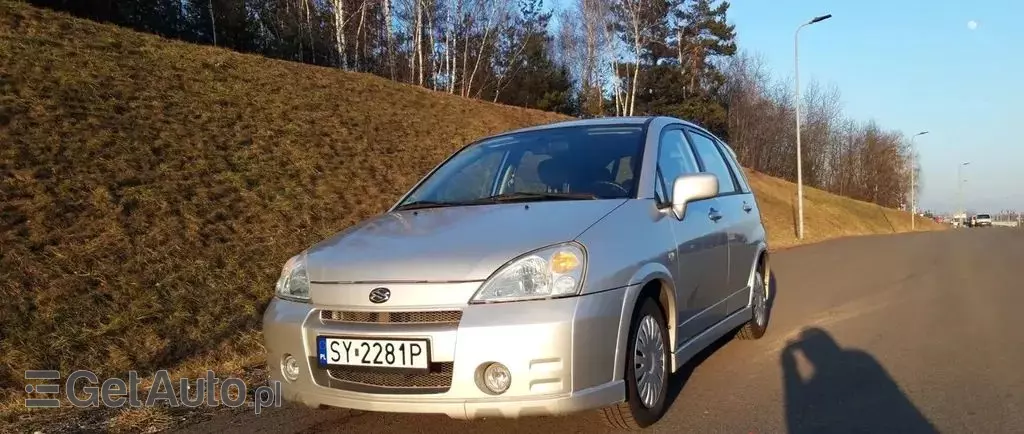 SUZUKI Liana 