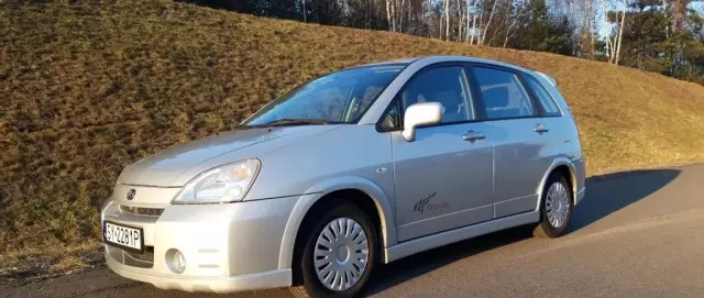 SUZUKI Liana 