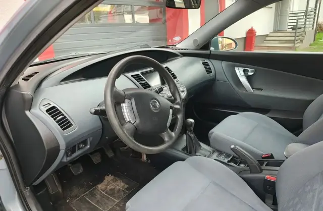 NISSAN Primera 