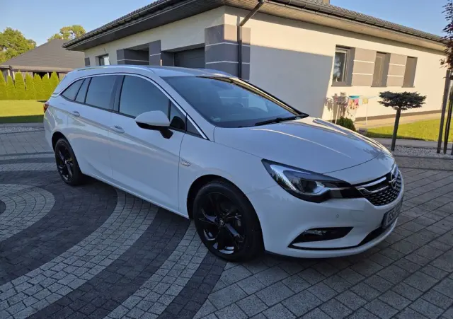 OPEL Astra 1.4 Turbo Start/Stop Innovation