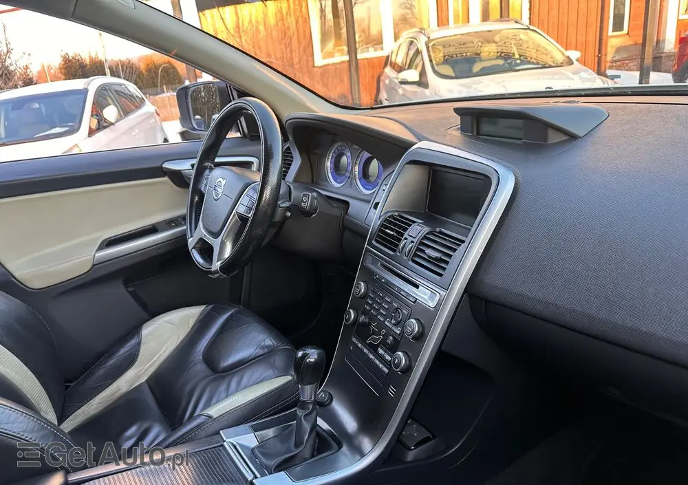 VOLVO XC 60 2.4D DRIVe RDesign