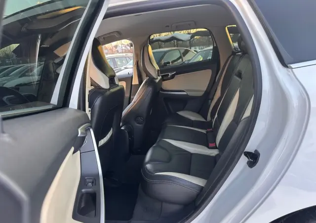 VOLVO XC 60 2.4D DRIVe RDesign