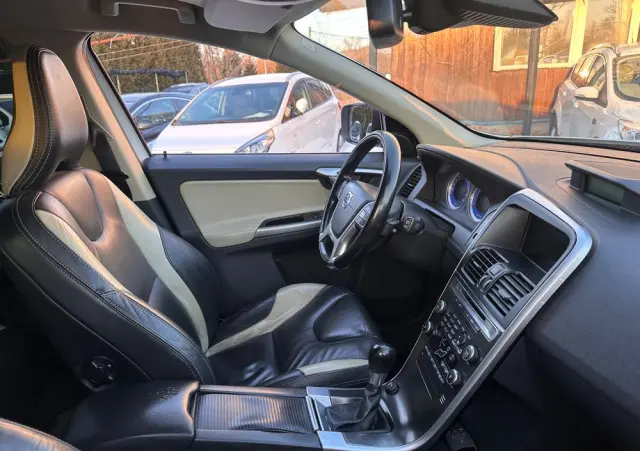 VOLVO XC 60 2.4D DRIVe RDesign