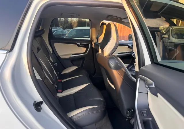 VOLVO XC 60 2.4D DRIVe RDesign