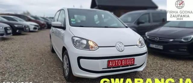 VOLKSWAGEN Up! 