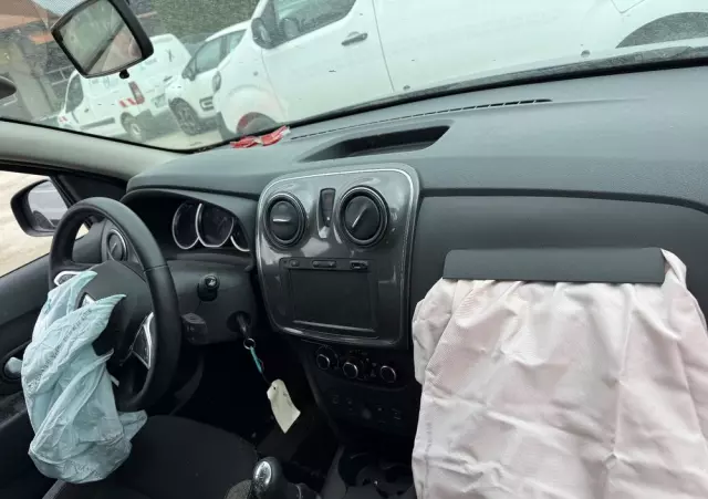 DACIA Sandero Stepway Blue dCi 95 Prestige