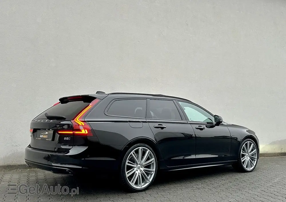 VOLVO V90 B5 D AWD Geartronic RDesign