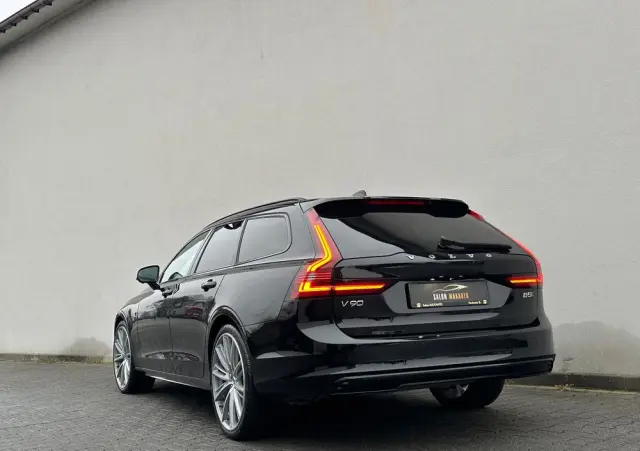 VOLVO V90 B5 D AWD Geartronic RDesign