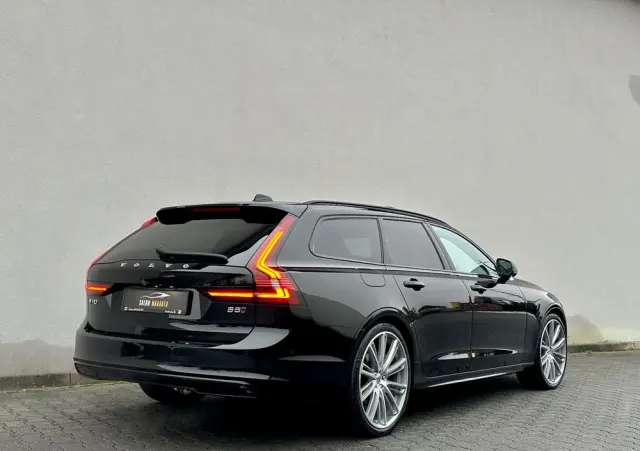 VOLVO V90 B5 D AWD Geartronic RDesign