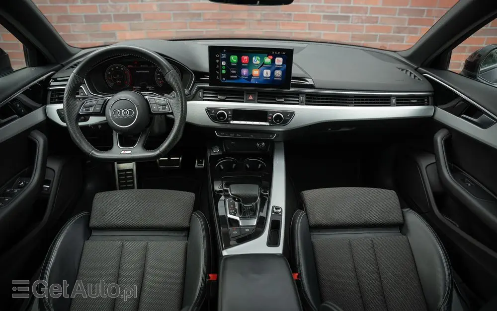 AUDI A4 Avant 40 TFSI S tronic S line