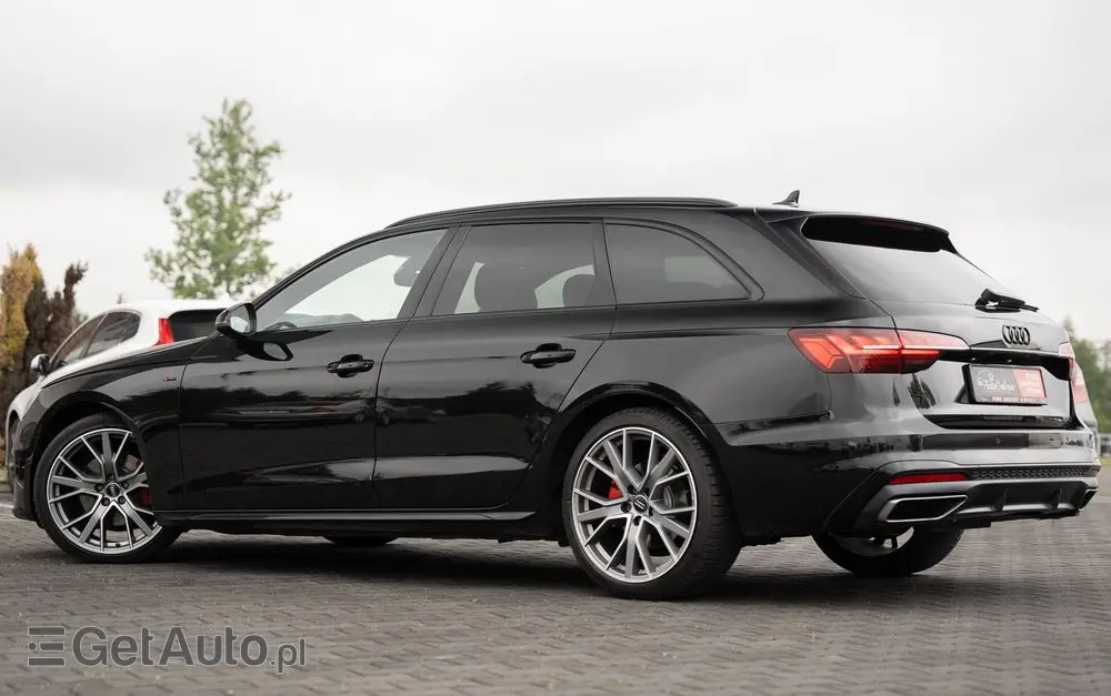 AUDI A4 Avant 40 TFSI S tronic S line