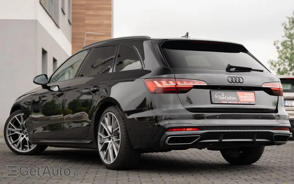 AUDI A4 Avant 40 TFSI S tronic S line