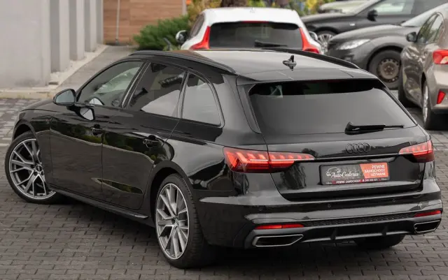 AUDI A4 Avant 40 TFSI S tronic S line