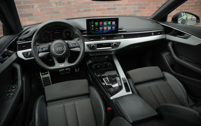 AUDI A4 Avant 40 TFSI S tronic S line