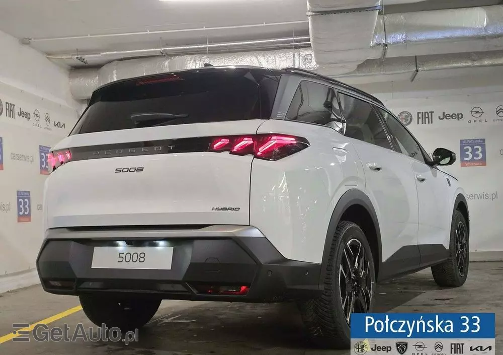 PEUGEOT 5008 