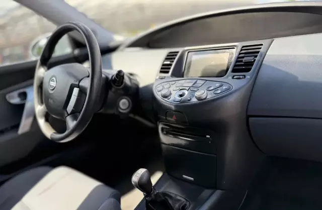 NISSAN Primera 