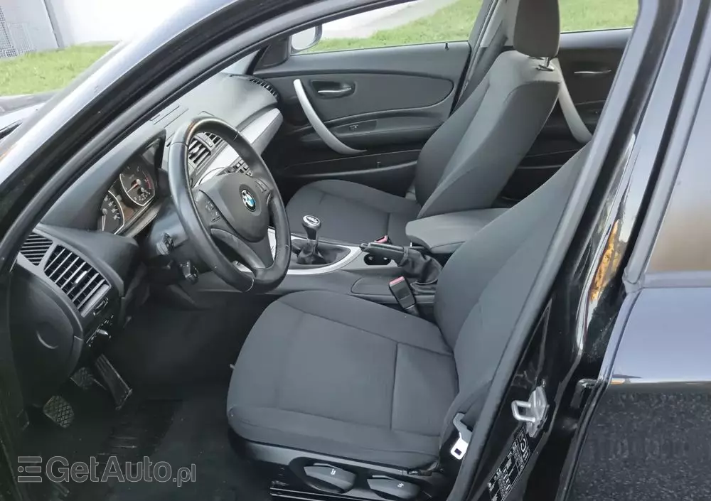 BMW Seria 1 120i