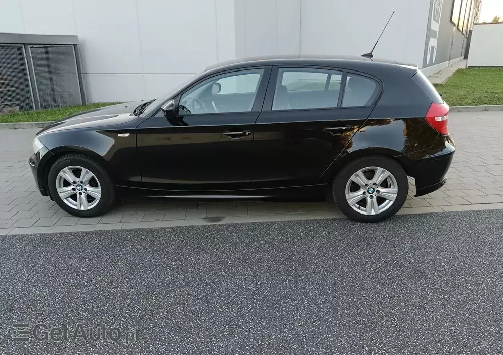 BMW Seria 1 120i