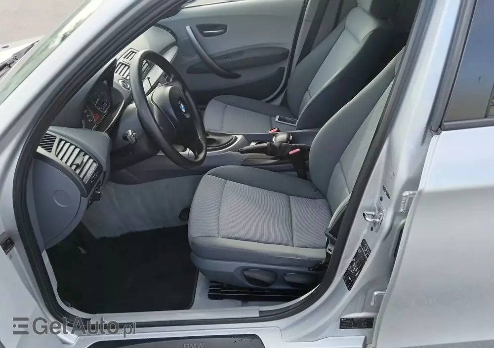 BMW Seria 1 120i