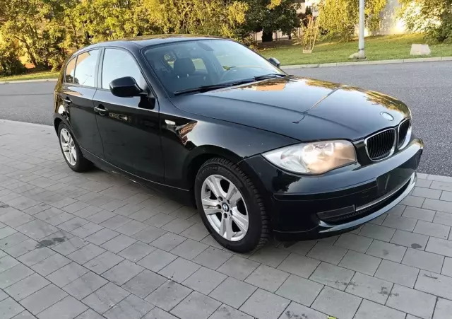 BMW Seria 1 120i
