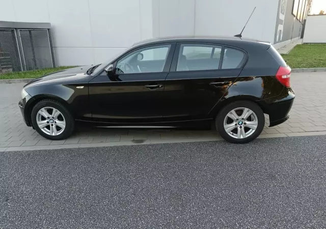 BMW Seria 1 120i