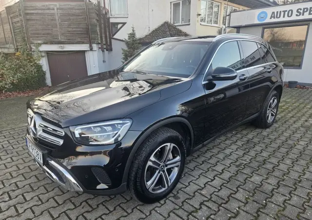MERCEDES-BENZ GLC 