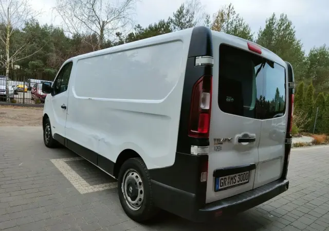 RENAULT Trafic 