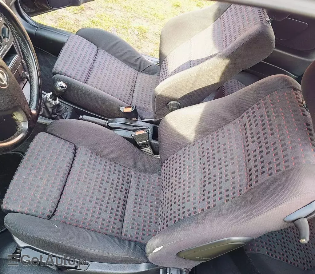 OPEL Astra 1.6 Ecotec 16V (101 KM)