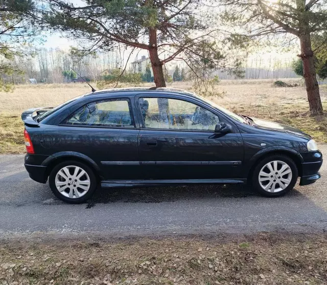OPEL Astra 1.6 Ecotec 16V (101 KM)