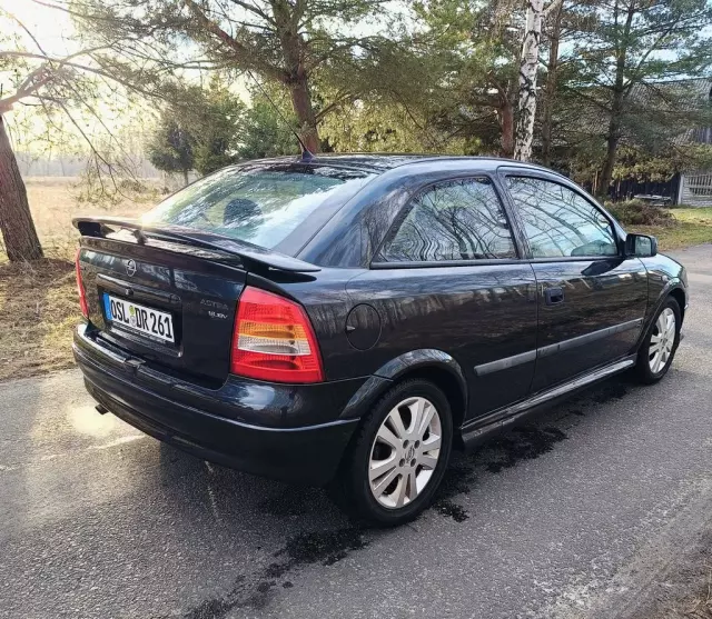 OPEL Astra 1.6 Ecotec 16V (101 KM)