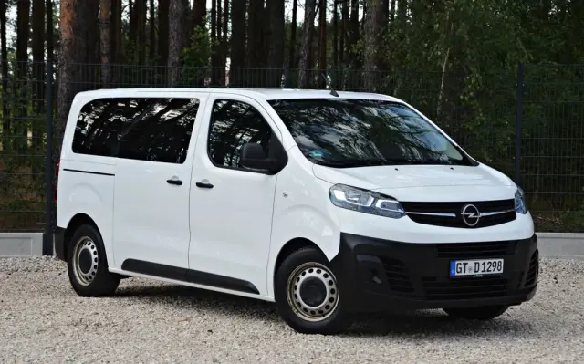 OPEL Vivaro Kombi Long 2,8t Enjoy
