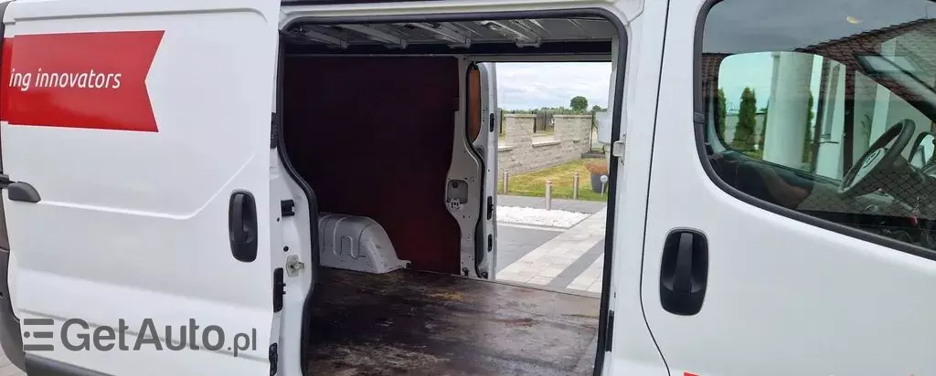 OPEL Vivaro 