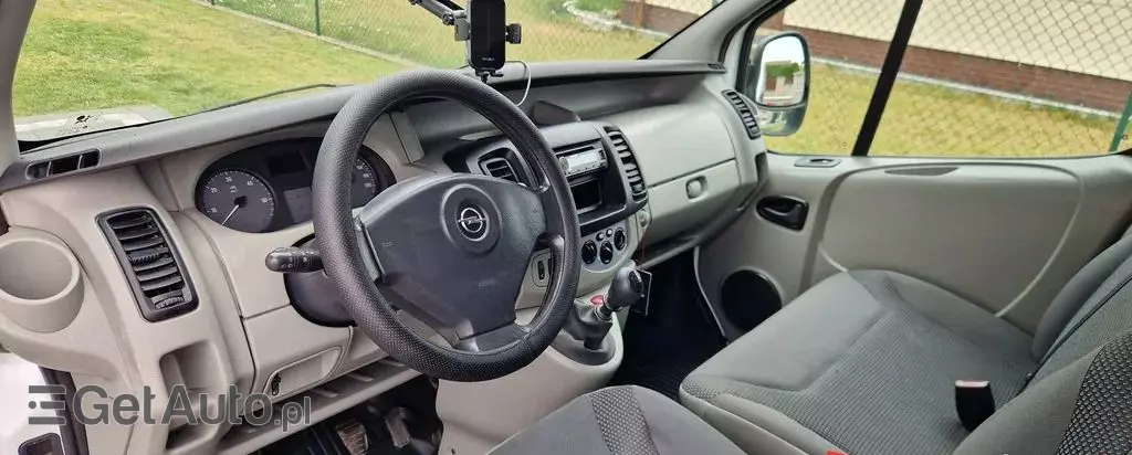 OPEL Vivaro 