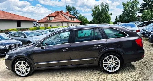 SKODA Superb 2.0 TSI Business DSG
