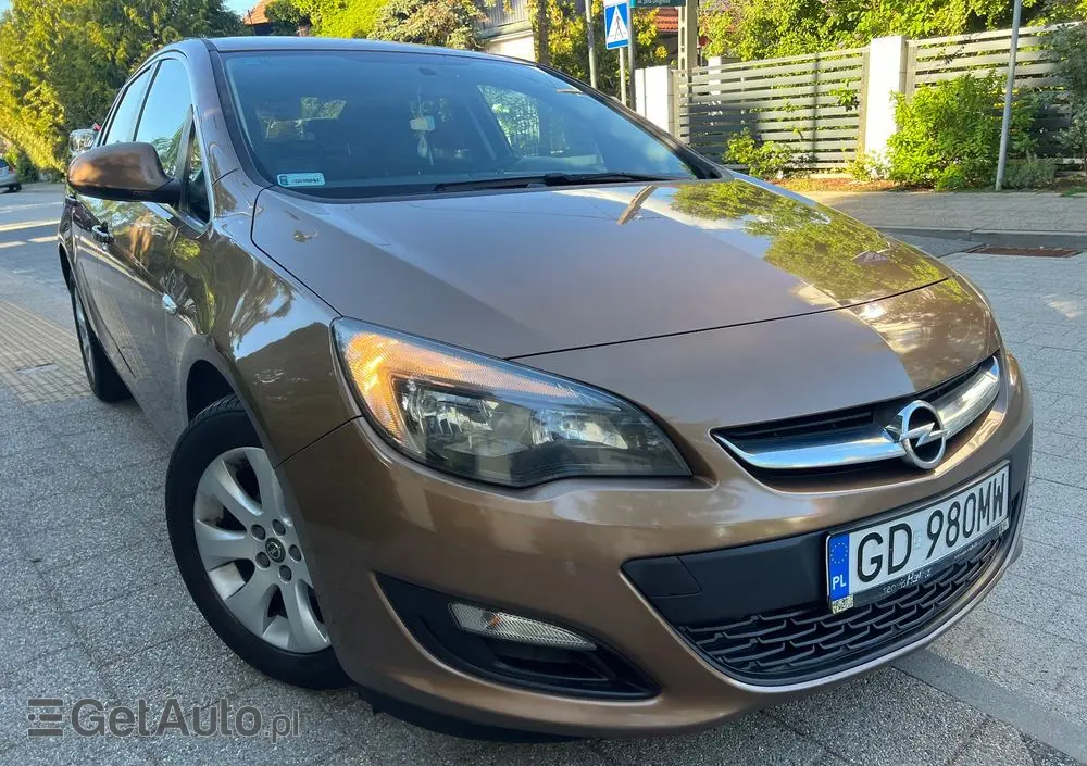 OPEL Astra 1.4 T Cosmo S&S