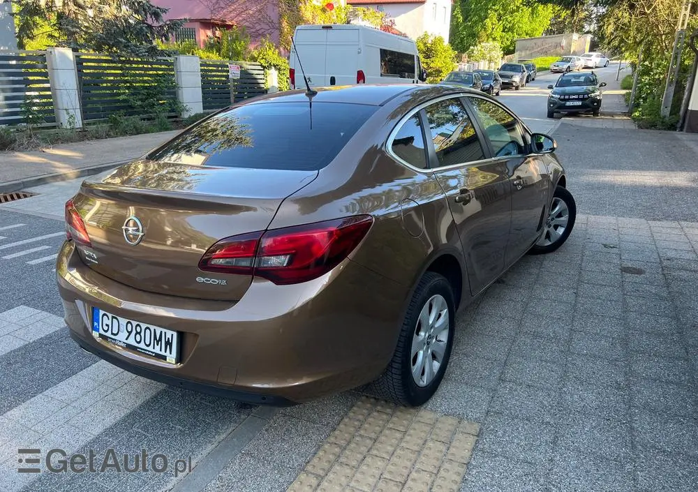 OPEL Astra 1.4 T Cosmo S&S