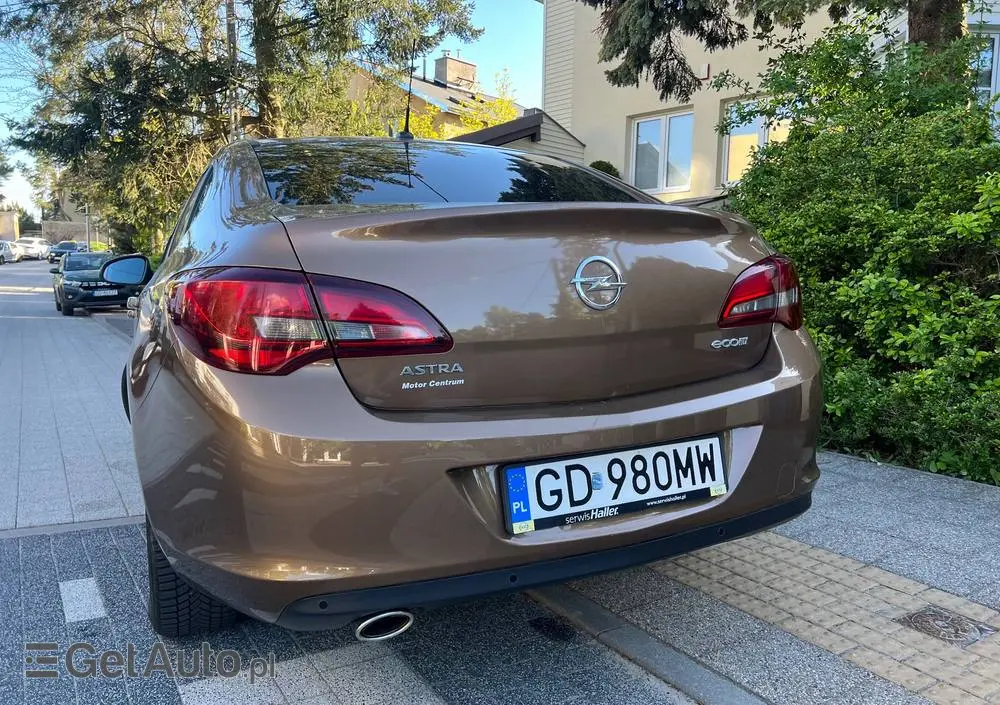OPEL Astra 1.4 T Cosmo S&S