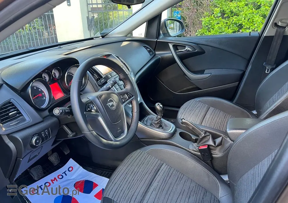 OPEL Astra 1.4 T Cosmo S&S
