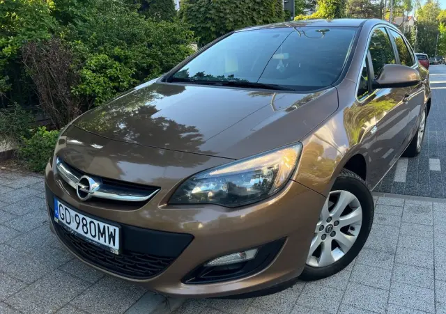 OPEL Astra 1.4 T Cosmo S&S