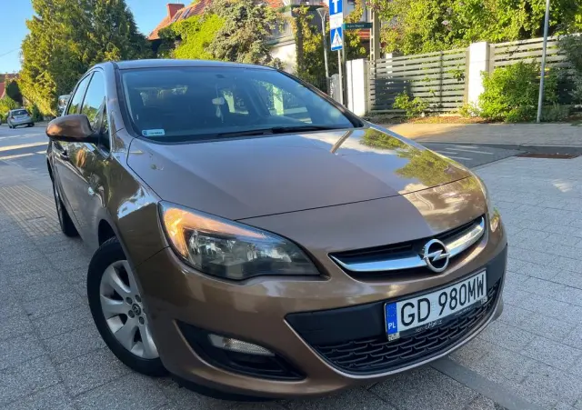 OPEL Astra 1.4 T Cosmo S&S