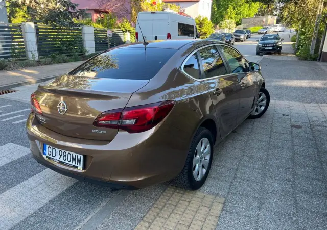 OPEL Astra 1.4 T Cosmo S&S