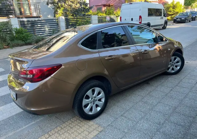 OPEL Astra 1.4 T Cosmo S&S