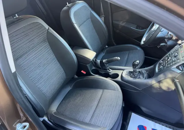 OPEL Astra 1.4 T Cosmo S&S